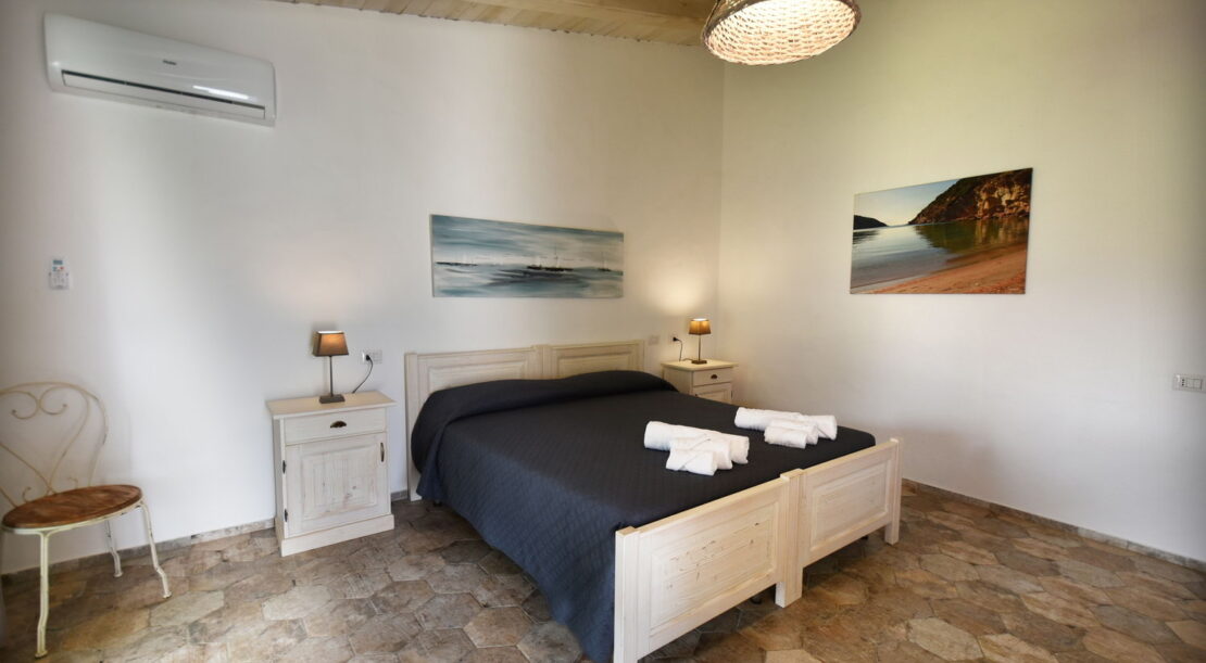 cala-lunga-room_03.jpg